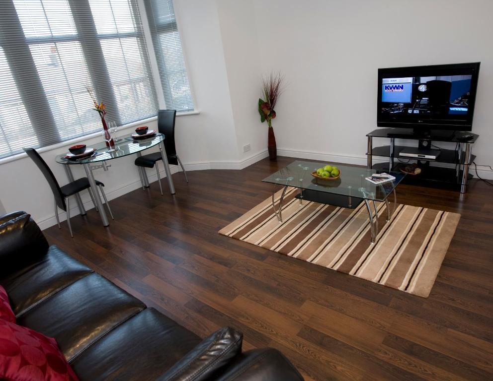 Aberdeen Serviced Apartments - The Lodge Εξωτερικό φωτογραφία